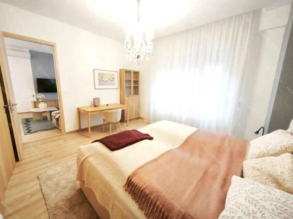 Kiadó albérlet 627000 Ft/hó áron: Budapest, VIII. kerület  Baross utca. Mérete: 72 nm, 3 szobás | Alberlet.hu - 6667389