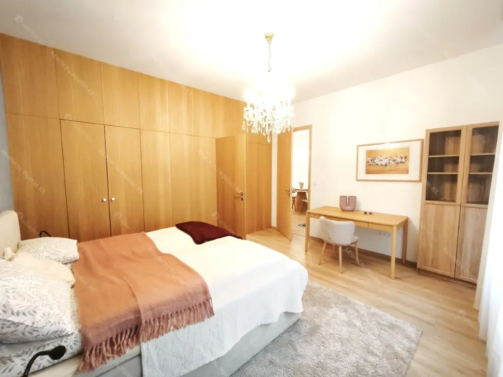 Kiadó albérlet 627000 Ft/hó áron: Budapest, VIII. kerület  Baross utca. Mérete: 72 nm, 3 szobás | Alberlet.hu - 6667394