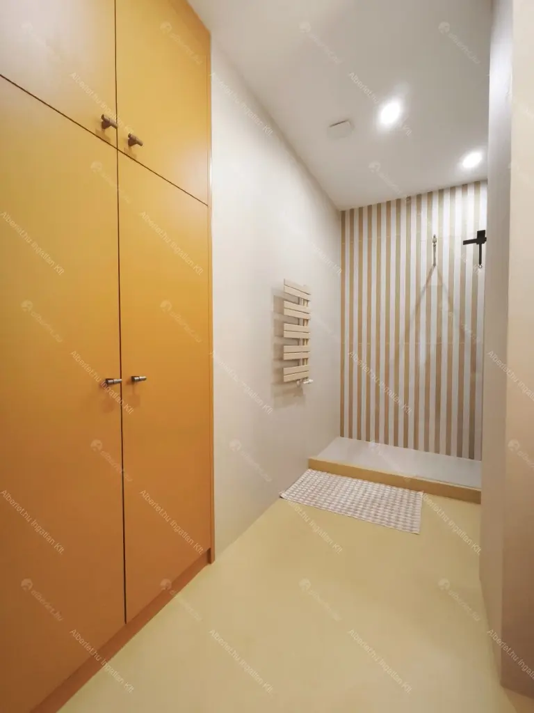 Kiadó albérlet 627000 Ft/hó áron: Budapest, VIII. kerület  Baross utca. Mérete: 72 nm, 3 szobás | Alberlet.hu - 6667397