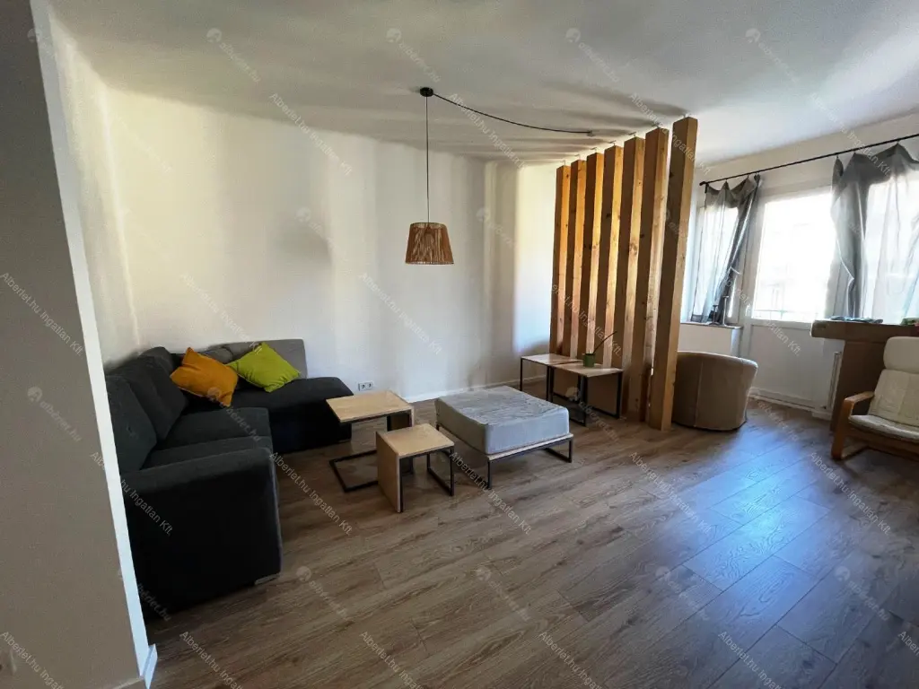 Kiadó albérlet 390000 Ft/hó áron: Budapest, VIII. kerület  Baross utca. Mérete: 89 nm, 3 szobás | Alberlet.hu - 6697653