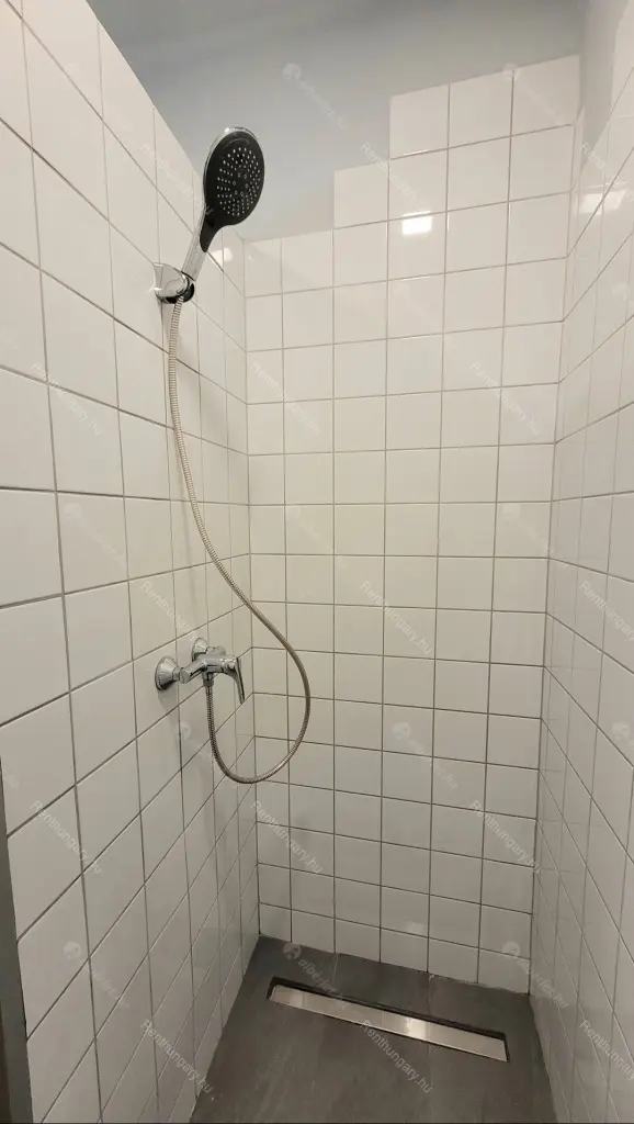 Kiadó albérlet 450000 Ft/hó áron: Budapest, VIII. kerület  Baross utca. Mérete: 89 nm, 3 szobás | Alberlet.hu - 6683292