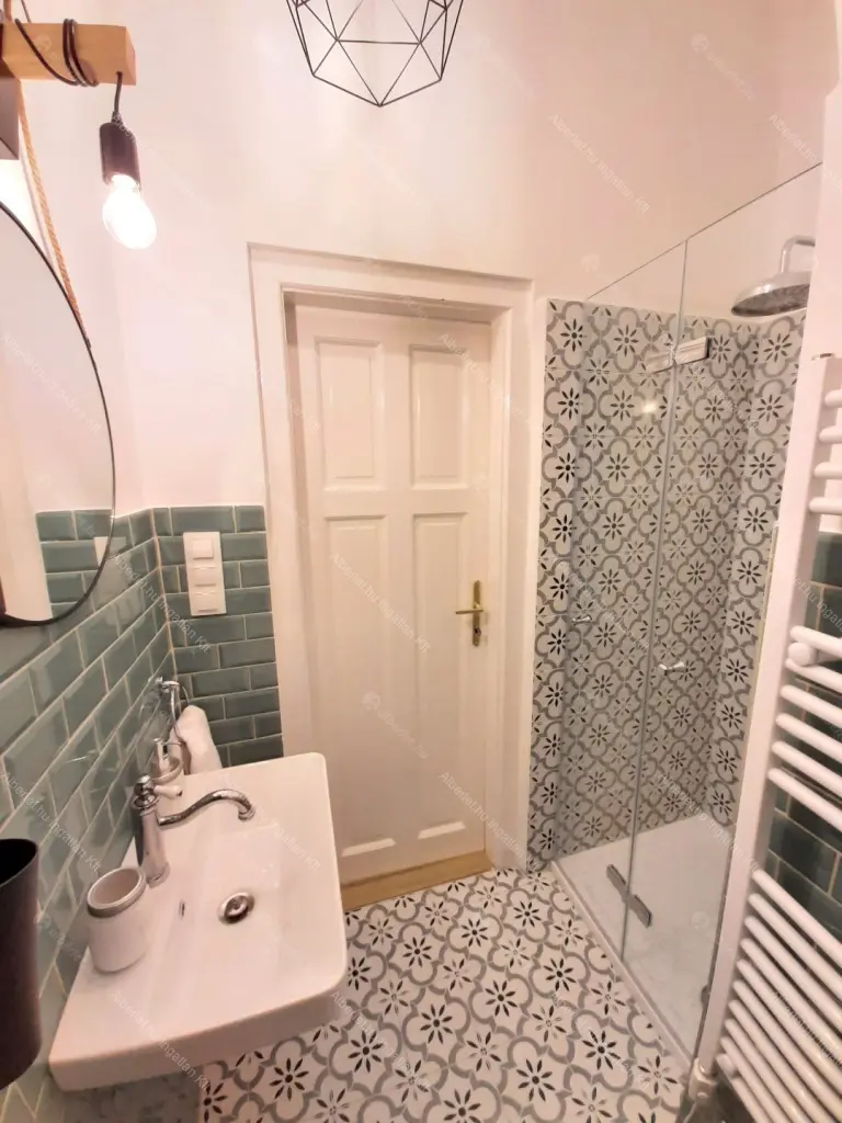 Kiadó albérlet 230000 Ft/hó áron: Budapest, VIII. kerület  Bauer Sándor utca. Mérete: 48 nm, 2 szobás | Alberlet.hu - 6689861