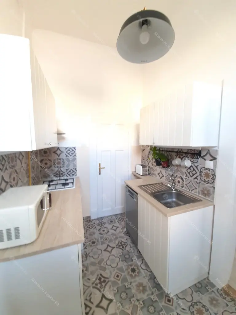 Kiadó albérlet 230000 Ft/hó áron: Budapest, VIII. kerület  Bauer Sándor utca. Mérete: 48 nm, 2 szobás | Alberlet.hu - 6689868