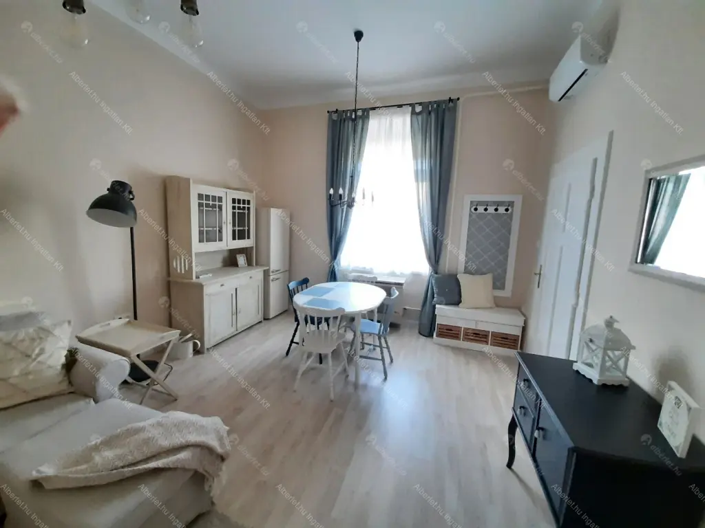 Kiadó albérlet 230000 Ft/hó áron: Budapest, VIII. kerület  Bauer Sándor utca. Mérete: 48 nm, 2 szobás | Alberlet.hu - 6689873