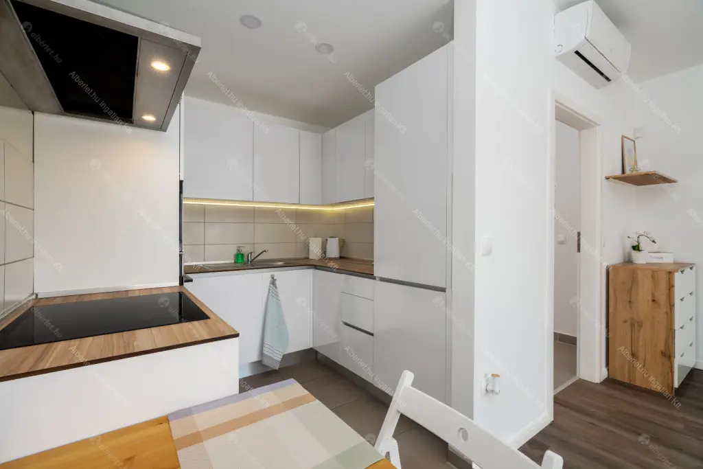 Kiadó albérlet 400000 Ft/hó áron: Budapest, VIII. kerület  Bauer Sándor utca. Mérete: 50 nm, 2 szobás | Alberlet.hu - 6684038