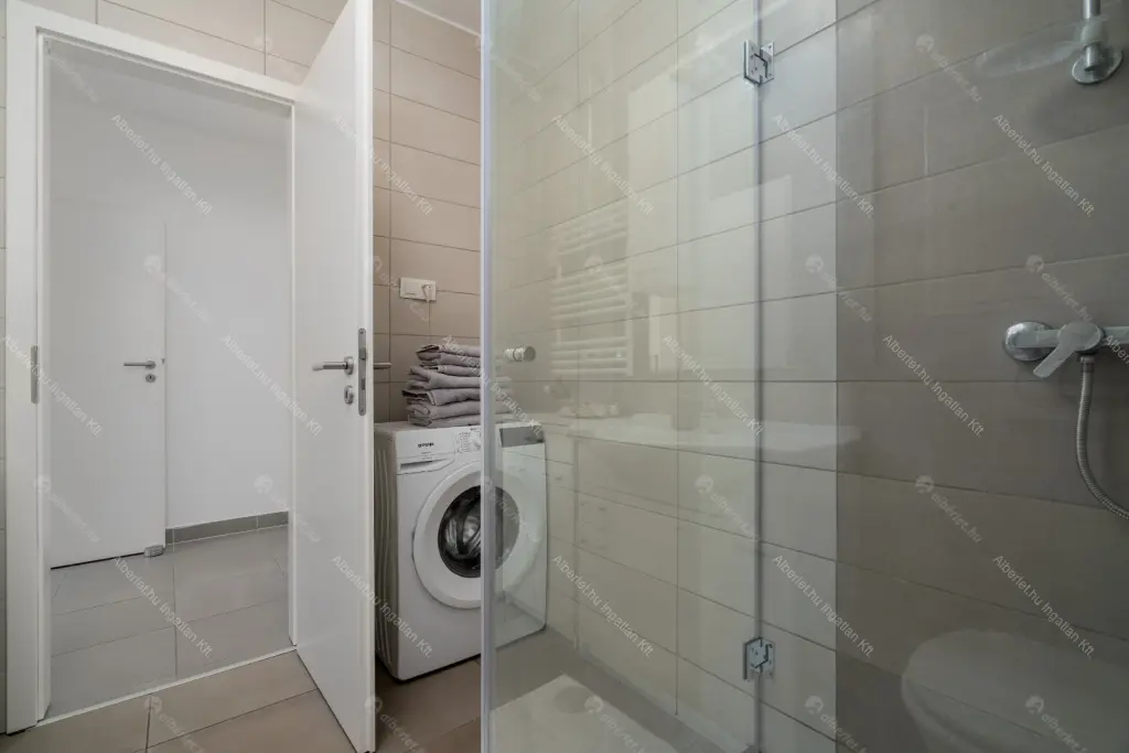 Kiadó albérlet 400000 Ft/hó áron: Budapest, VIII. kerület  Bauer Sándor utca. Mérete: 50 nm, 2 szobás | Alberlet.hu - 6684044