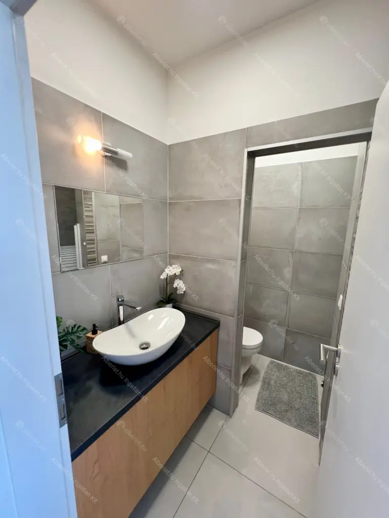 Kiadó albérlet 750000 Ft/hó áron: Budapest, VIII. kerület  Bauer Sándor utca. Mérete: 97 nm, 4 szobás | Alberlet.hu - 6709237