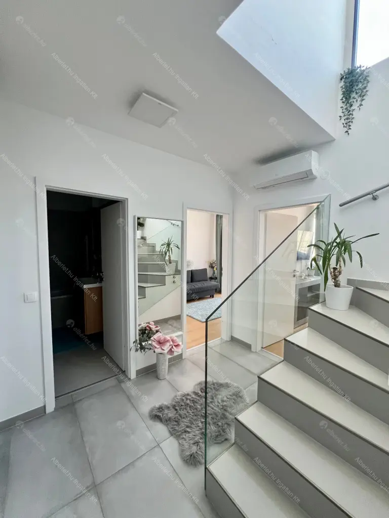 Kiadó albérlet 750000 Ft/hó áron: Budapest, VIII. kerület  Bauer Sándor utca. Mérete: 97 nm, 4 szobás | Alberlet.hu - 6709241