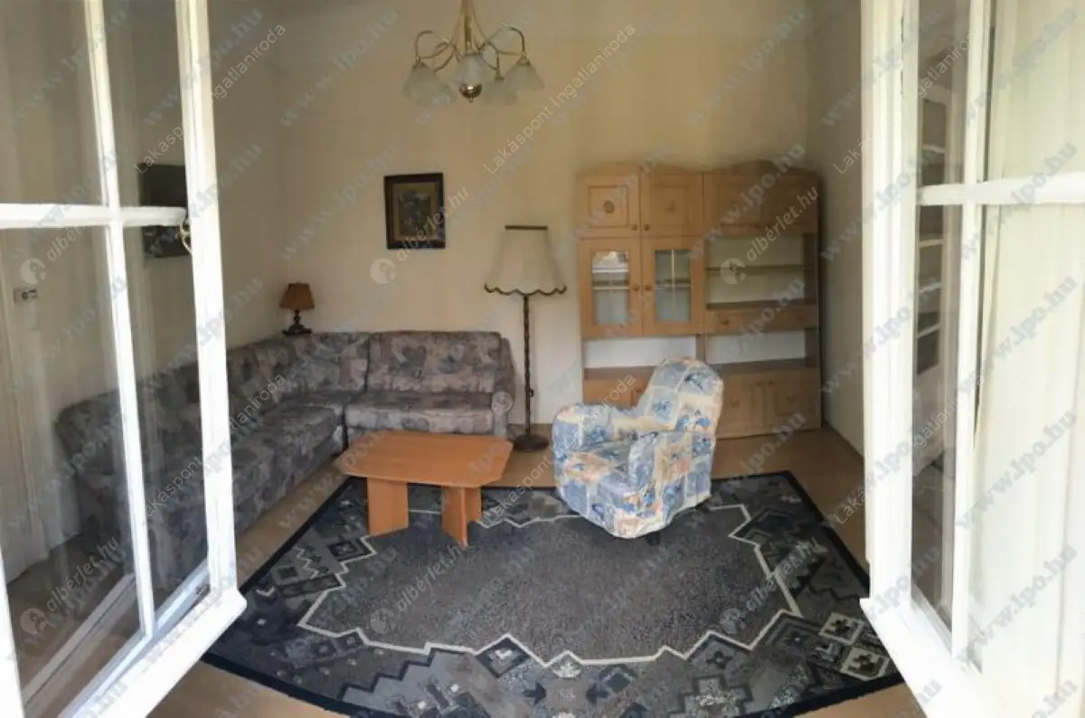 Kiadó albérlet 240000 Ft/hó áron: Budapest, VIII. kerület  Benyovszky Móric utca. Mérete: 60 nm, 2 szobás | Alberlet.hu - 6582676