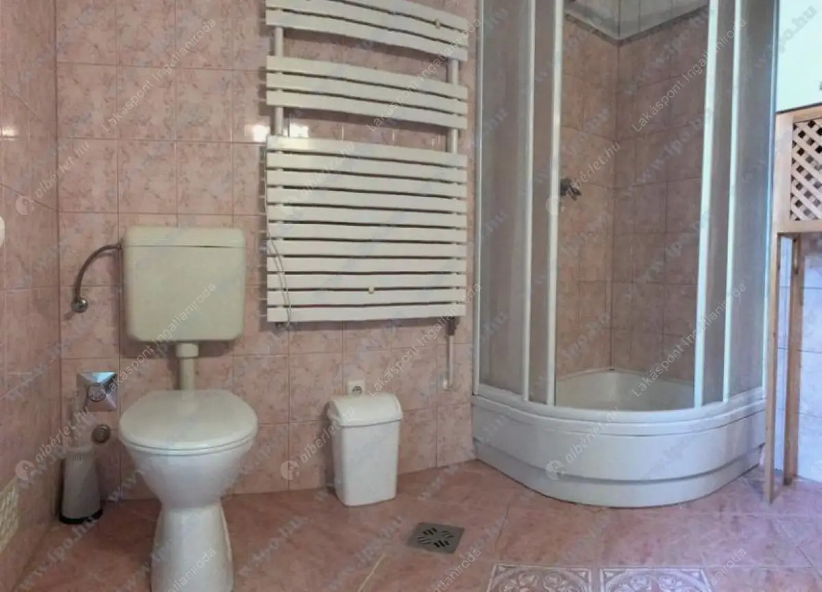 Kiadó albérlet 240000 Ft/hó áron: Budapest, VIII. kerület  Benyovszky Móric utca. Mérete: 60 nm, 2 szobás | Alberlet.hu - 6582682