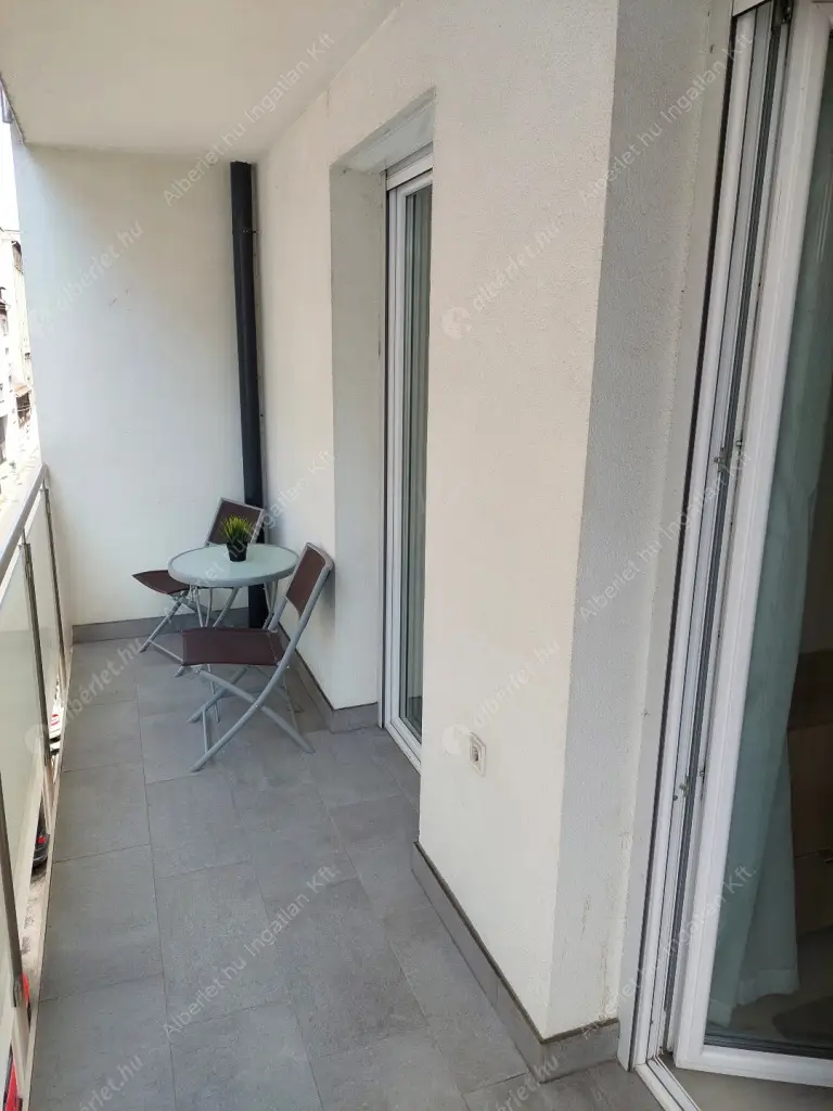 Kiadó albérlet 310000 Ft/hó áron: Budapest, VIII. kerület  Bérkocsis utca. Mérete: 45 nm, 2 szobás | Alberlet.hu - 6632251