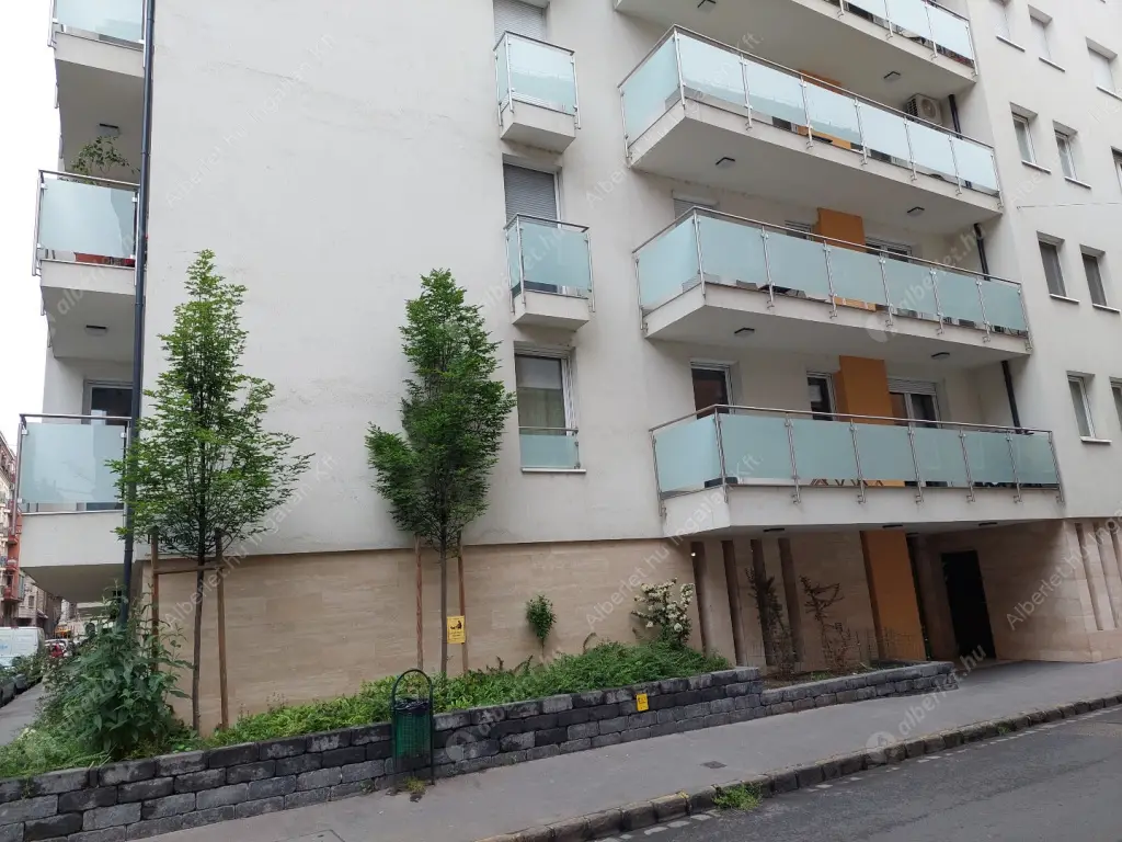 Kiadó albérlet 310000 Ft/hó áron: Budapest, VIII. kerület  Bérkocsis utca. Mérete: 45 nm, 2 szobás | Alberlet.hu - 6632263