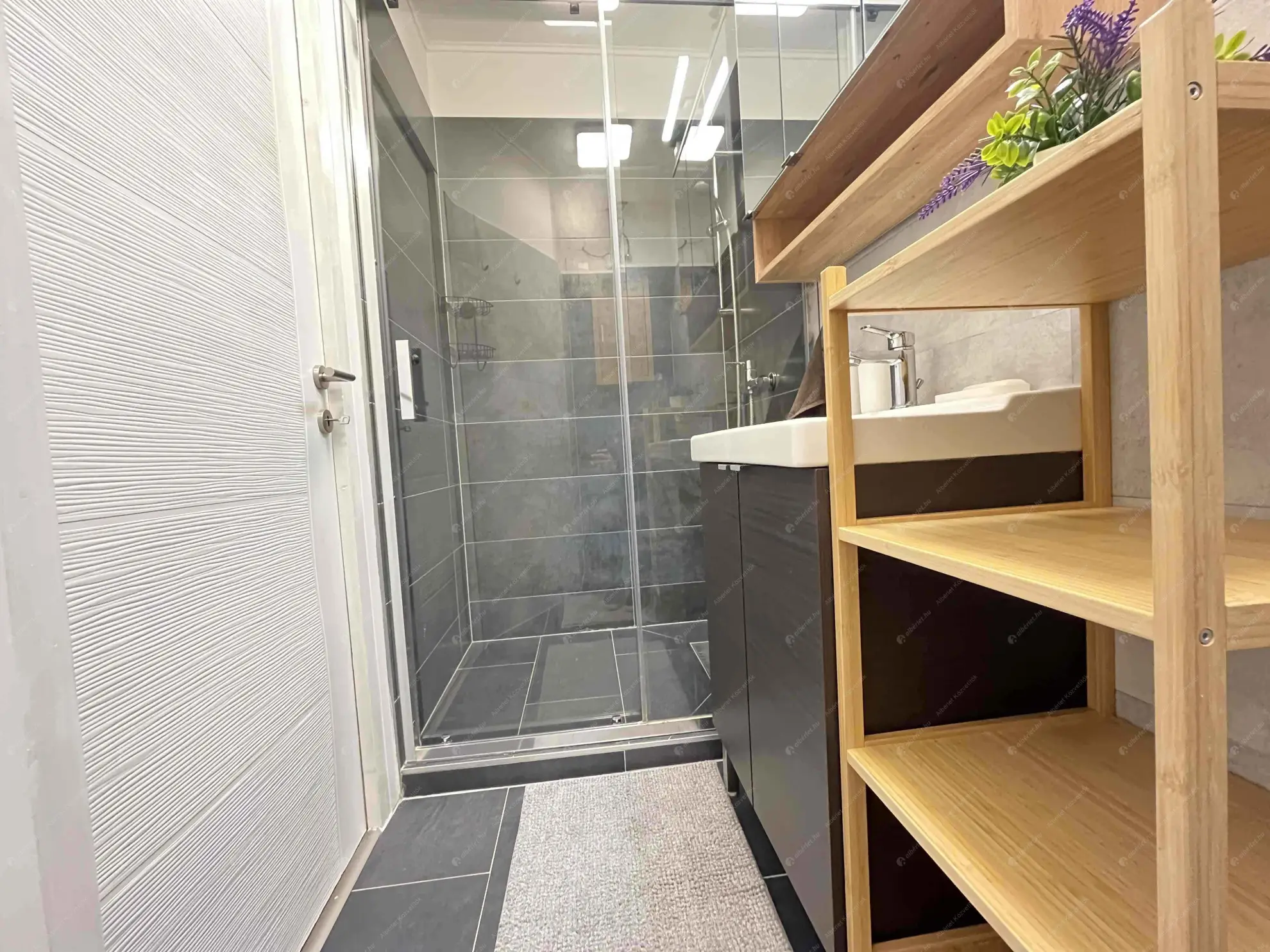 Kiadó albérlet 225000 Ft/hó áron: Budapest, VIII. kerület  Berzsenyi utca. Mérete: 35 nm, 2 szobás | Alberlet.hu - 6604679