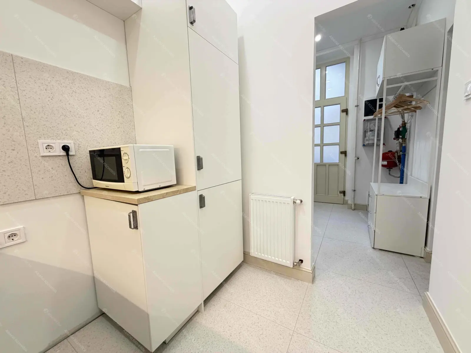 Kiadó albérlet 200000 Ft/hó áron: Budapest, VIII. kerület  Bezerédj utca. Mérete: 37 nm, 1 szobás | Alberlet.hu - 6662281