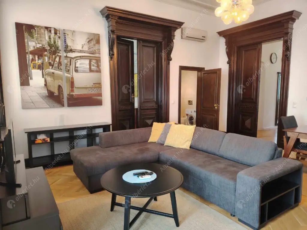 Kiadó albérlet 299000 Ft/hó áron: Budapest, VIII. kerület  Bezerédj utca. Mérete: 98 nm, 3 szobás | Alberlet.hu - 6589578