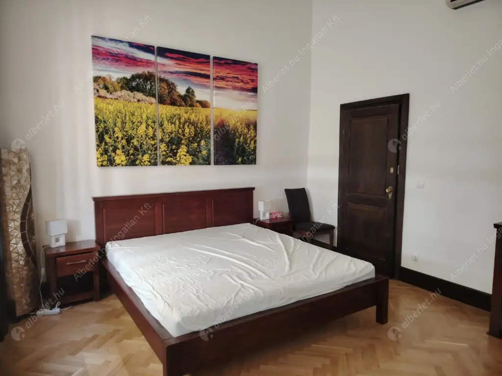 Kiadó albérlet 299000 Ft/hó áron: Budapest, VIII. kerület  Bezerédj utca. Mérete: 98 nm, 3 szobás | Alberlet.hu - 6589582