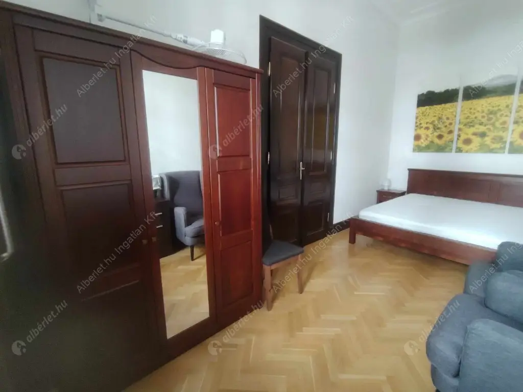 Kiadó albérlet 299000 Ft/hó áron: Budapest, VIII. kerület  Bezerédj utca. Mérete: 98 nm, 3 szobás | Alberlet.hu - 6589597