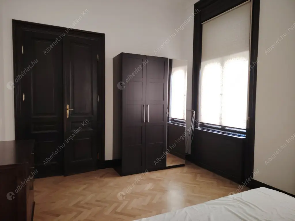 Kiadó albérlet 299000 Ft/hó áron: Budapest, VIII. kerület  Bezerédj utca. Mérete: 98 nm, 3 szobás | Alberlet.hu - 6589599