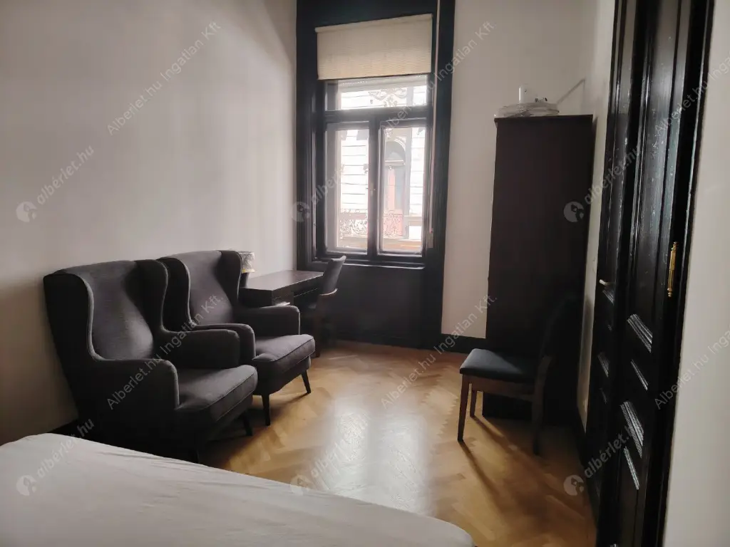 Kiadó albérlet 299000 Ft/hó áron: Budapest, VIII. kerület  Bezerédj utca. Mérete: 98 nm, 3 szobás | Alberlet.hu - 6589600