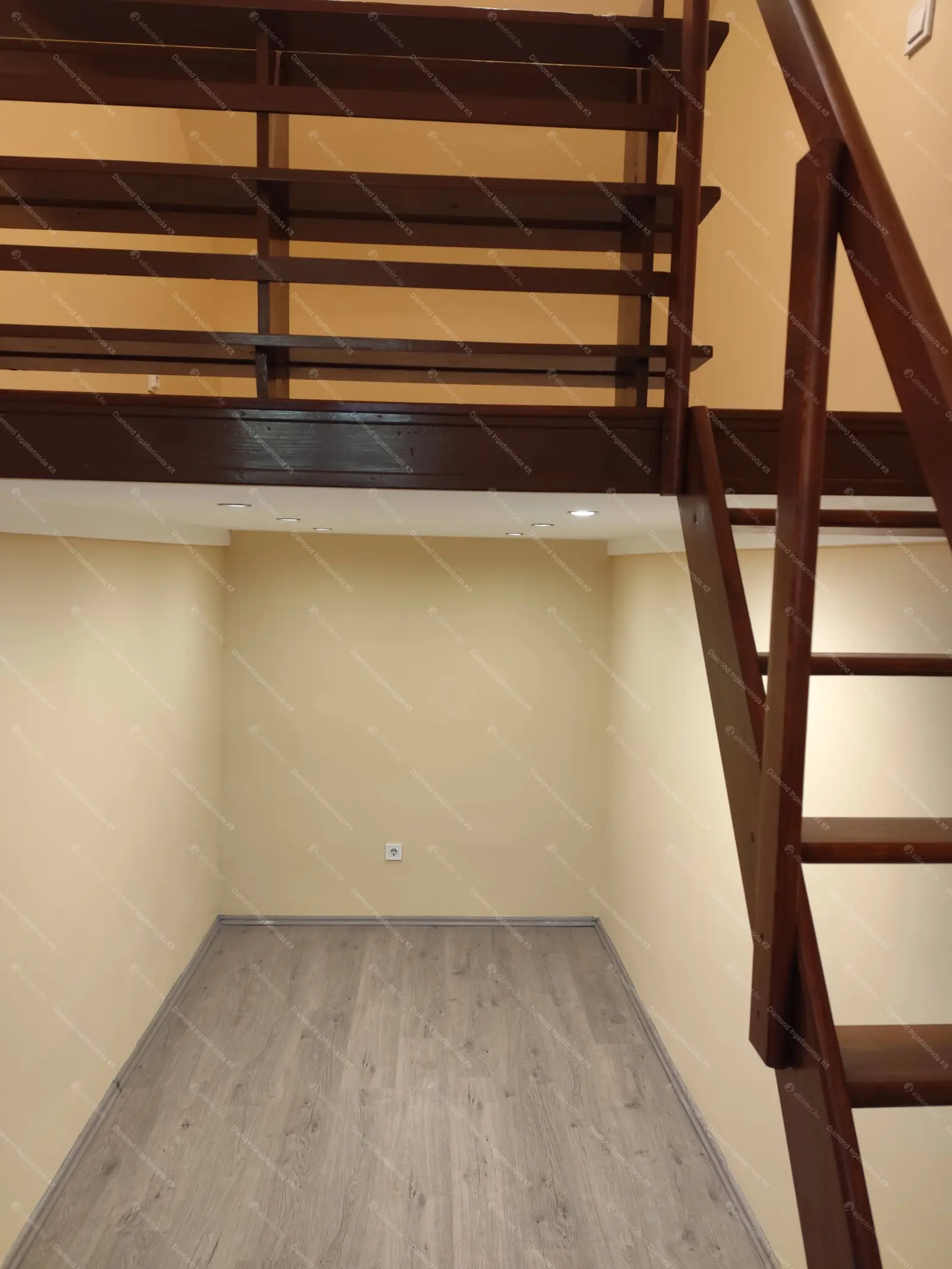 Kiadó albérlet 220000 Ft/hó áron: Budapest, VIII. kerület  Bródy Sándor utca. Mérete: 40 nm, 2 szobás | Alberlet.hu - 6645436