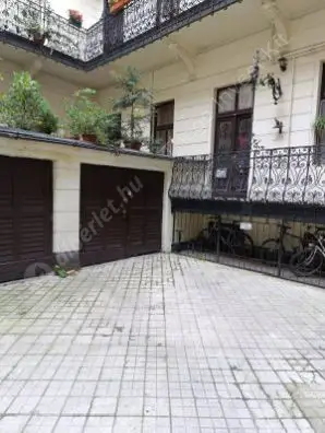 Kiadó albérlet 255000 Ft/hó áron: Budapest, VIII. kerület  Bródy Sándor utca. Mérete: 49 nm, 2 szobás | Alberlet.hu - 6569117