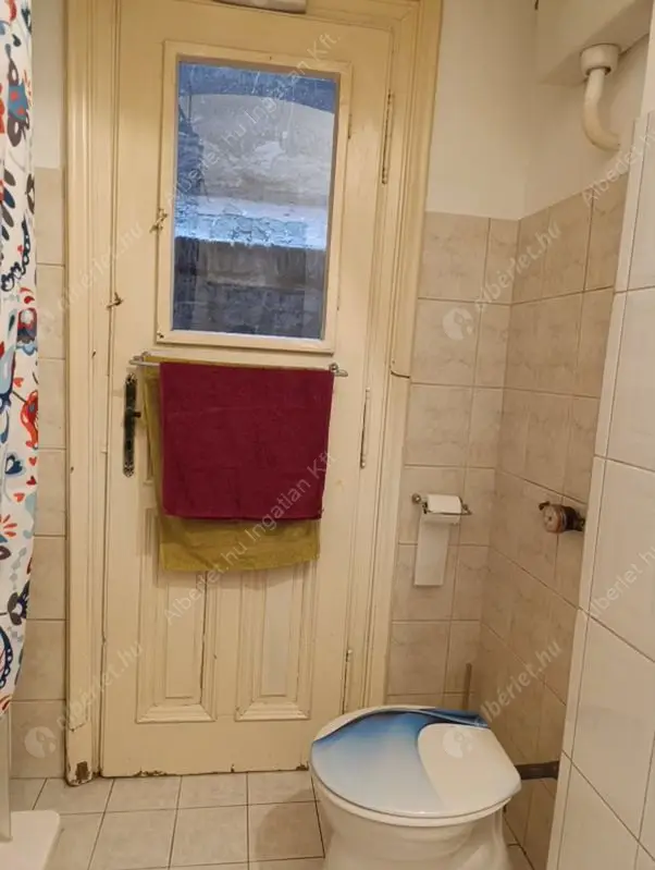 Kiadó albérlet 255000 Ft/hó áron: Budapest, VIII. kerület  Bródy Sándor utca. Mérete: 49 nm, 1 szobás | Alberlet.hu - 6576955