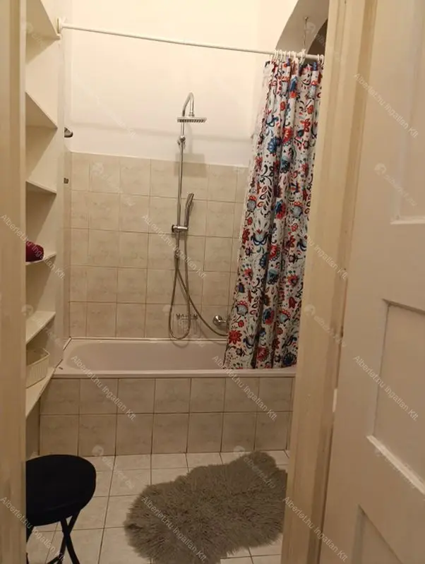 Kiadó albérlet 230000 Ft/hó áron: Budapest, VIII. kerület  Bródy Sándor utca. Mérete: 49 nm, 1 szobás | Alberlet.hu - 6643339