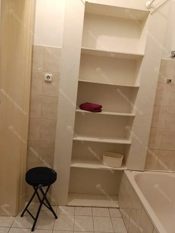 Kiadó albérlet 230000 Ft/hó áron: Budapest, VIII. kerület  Bródy Sándor utca. Mérete: 49 nm, 1 szobás | Alberlet.hu - 6643351