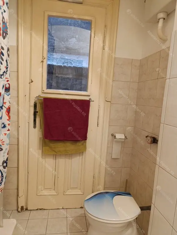 Kiadó albérlet 230000 Ft/hó áron: Budapest, VIII. kerület  Bródy Sándor utca. Mérete: 49 nm, 1 szobás | Alberlet.hu - 6643354