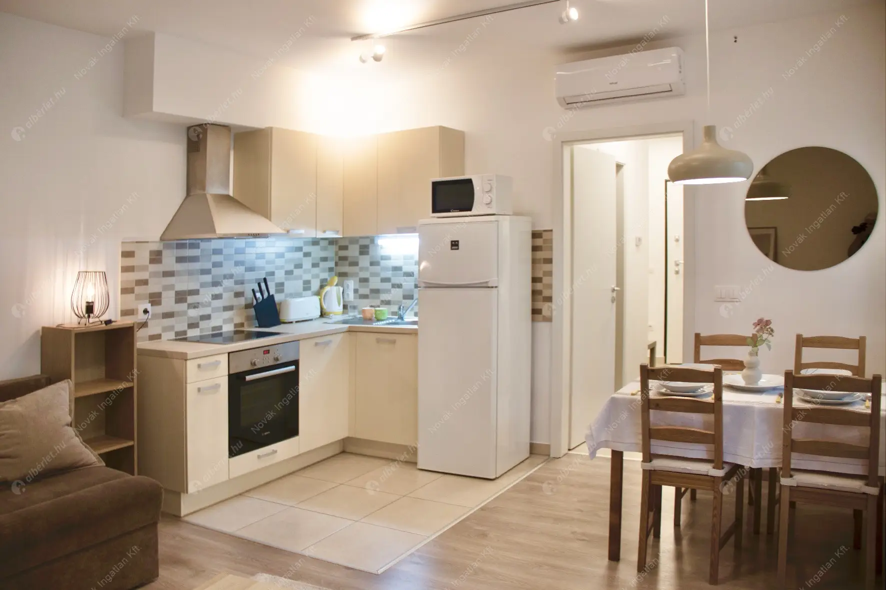 Kiadó albérlet 320000 Ft/hó áron: Budapest, VIII. kerület  Bródy Sándor utca. Mérete: 50 nm, 2 szobás | Alberlet.hu - 6482673