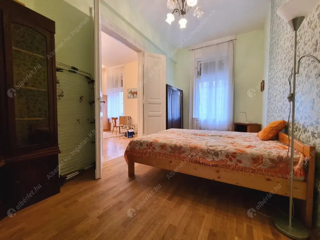 Kiadó albérlet 300000 Ft/hó áron: Budapest, VIII. kerület  Bródy Sándor utca. Mérete: 80 nm, 2 szobás | Alberlet.hu - 6597874