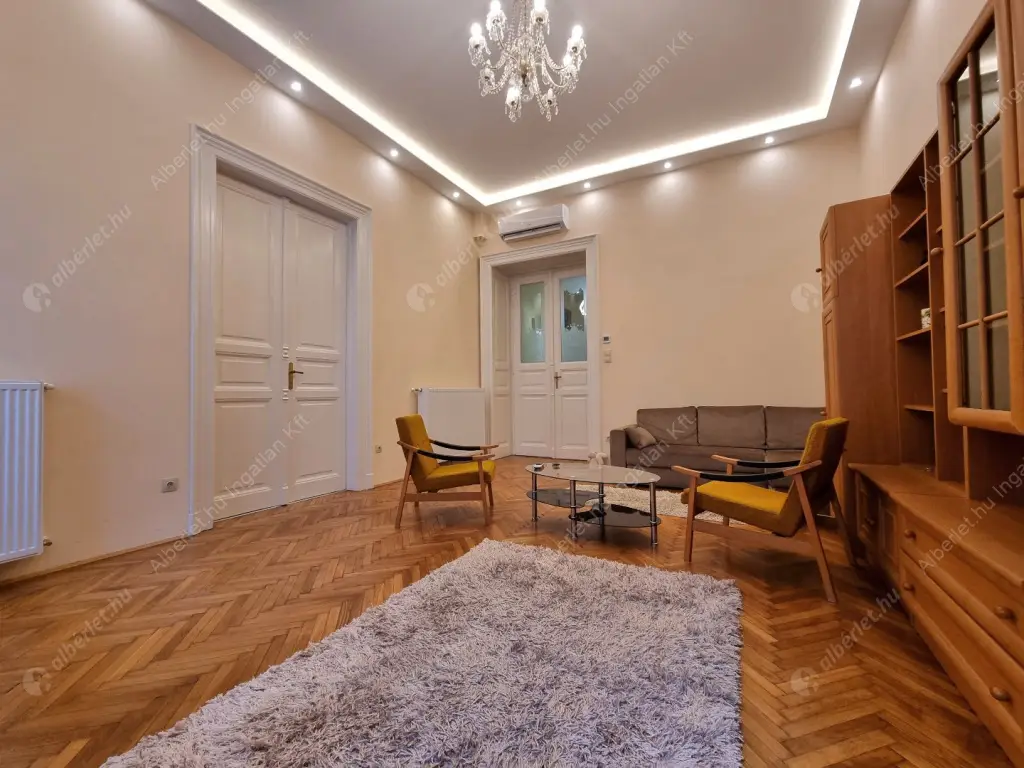 Kiadó albérlet 300000 Ft/hó áron: Budapest, VIII. kerület  Bródy Sándor utca. Mérete: 80 nm, 2 szobás | Alberlet.hu - 6597877