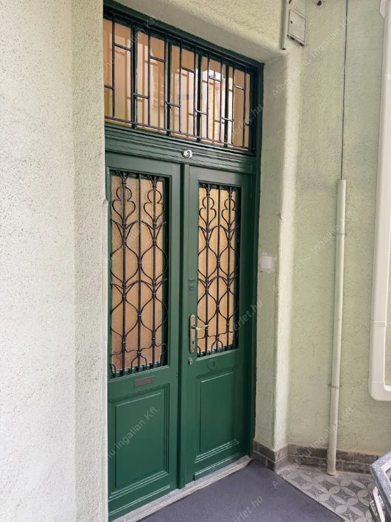 Kiadó albérlet 499000 Ft/hó áron: Budapest, VIII. kerület  Bródy Sándor utca. Mérete: 89 nm, 3 szobás | Alberlet.hu - 6517449