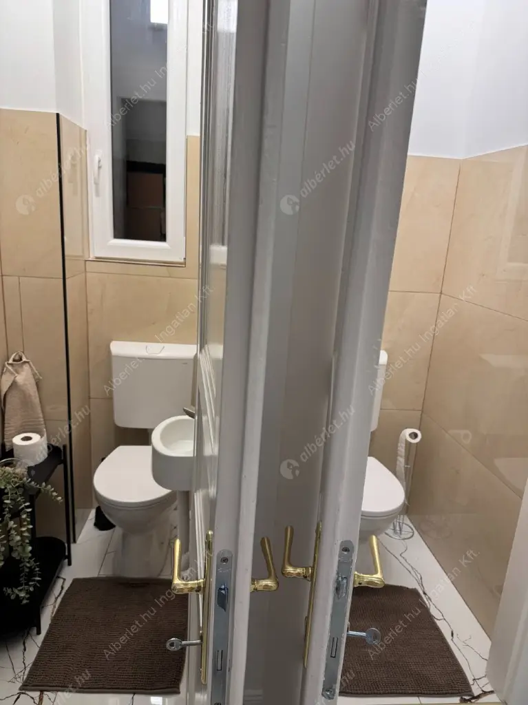 Kiadó albérlet 499000 Ft/hó áron: Budapest, VIII. kerület  Bródy Sándor utca. Mérete: 89 nm, 3 szobás | Alberlet.hu - 6517455