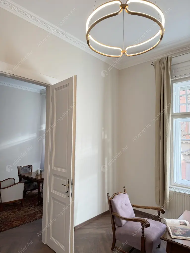 Kiadó albérlet 499000 Ft/hó áron: Budapest, VIII. kerület  Bródy Sándor utca. Mérete: 89 nm, 3 szobás | Alberlet.hu - 6517458