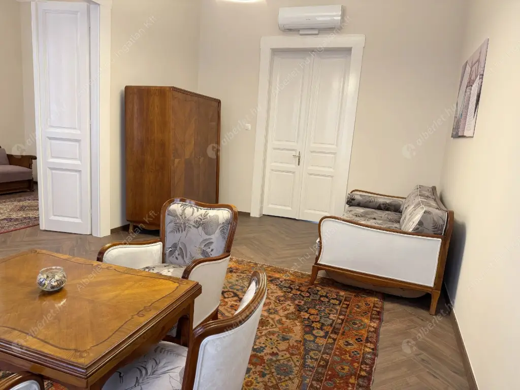 Kiadó albérlet 499000 Ft/hó áron: Budapest, VIII. kerület  Bródy Sándor utca. Mérete: 89 nm, 3 szobás | Alberlet.hu - 6517461