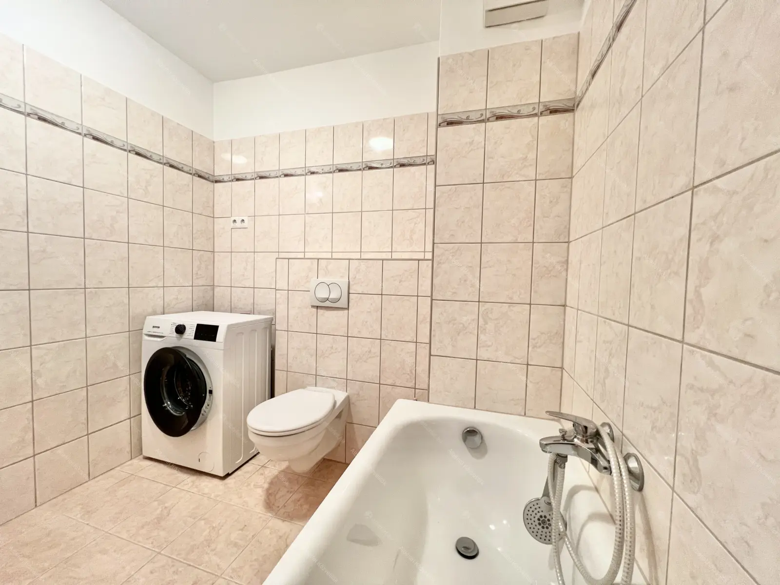 Kiadó albérlet 170000 Ft/hó áron: Budapest, VIII. kerület  Ciprus utca. Mérete: 33 nm, 1 szobás | Alberlet.hu - 6708046