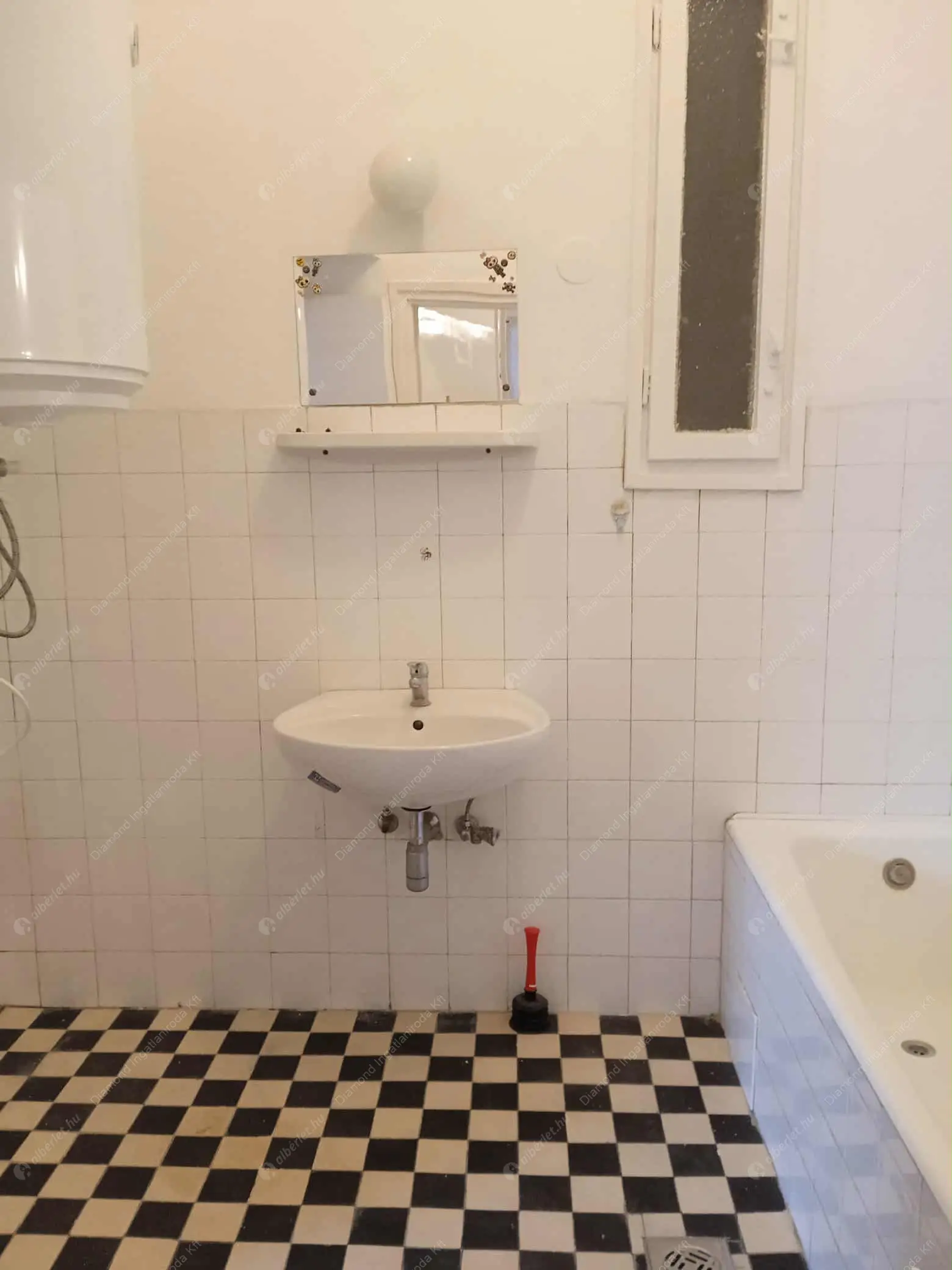 Kiadó albérlet 250000 Ft/hó áron: Budapest, VIII. kerület  Corvin köz. Mérete: 90 nm, 3 szobás | Alberlet.hu - 6545181