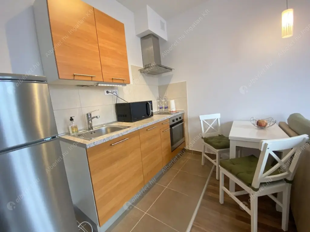 Kiadó albérlet 244000 Ft/hó áron: Budapest, VIII. kerület  Corvin sétány. Mérete: 30 nm, 1 szobás | Alberlet.hu - 6601116