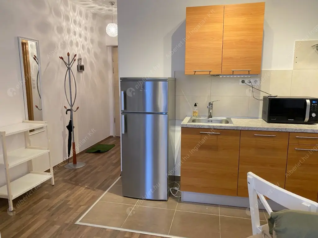 Kiadó albérlet 244000 Ft/hó áron: Budapest, VIII. kerület  Corvin sétány. Mérete: 30 nm, 1 szobás | Alberlet.hu - 6601118