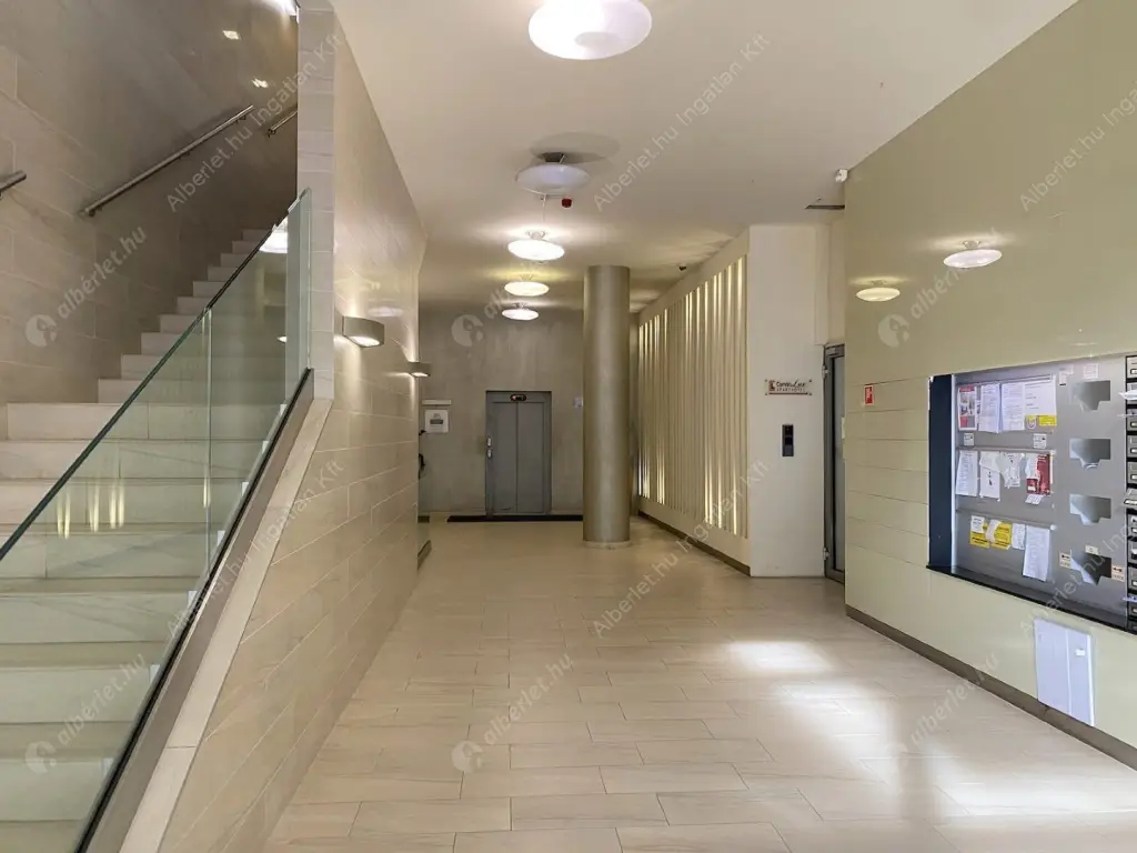 Kiadó albérlet 244000 Ft/hó áron: Budapest, VIII. kerület  Corvin sétány. Mérete: 30 nm, 1 szobás | Alberlet.hu - 6601121
