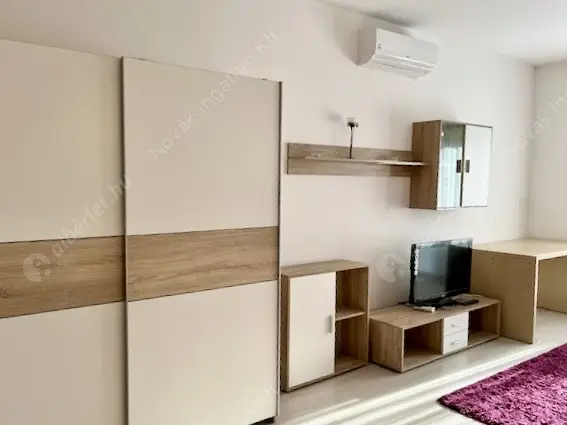 Kiadó albérlet 220000 Ft/hó áron: Budapest, VIII. kerület  Corvin sétány. Mérete: 32 nm, 1 szobás | Alberlet.hu - 6632400