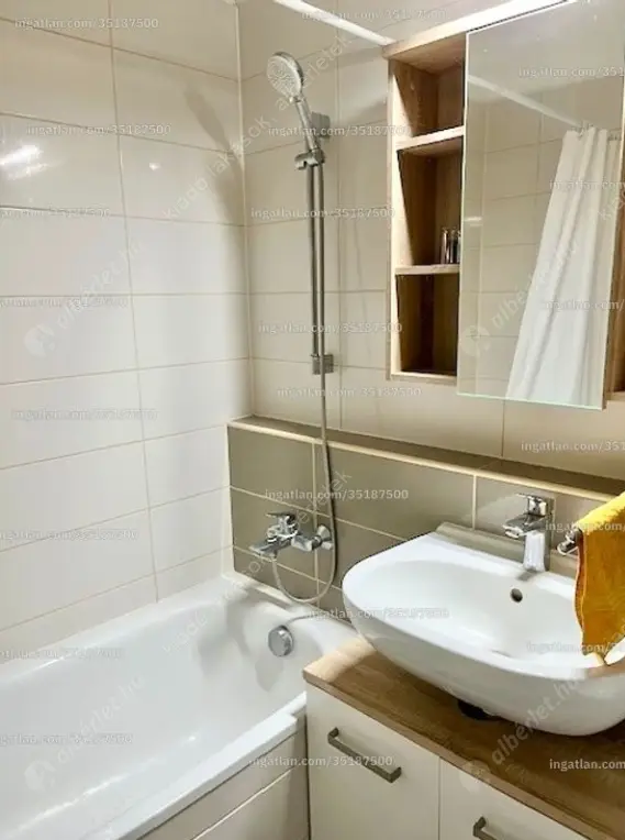 Kiadó albérlet 220000 Ft/hó áron: Budapest, VIII. kerület  Corvin sétány. Mérete: 32 nm, 1 szobás | Alberlet.hu - 6634623