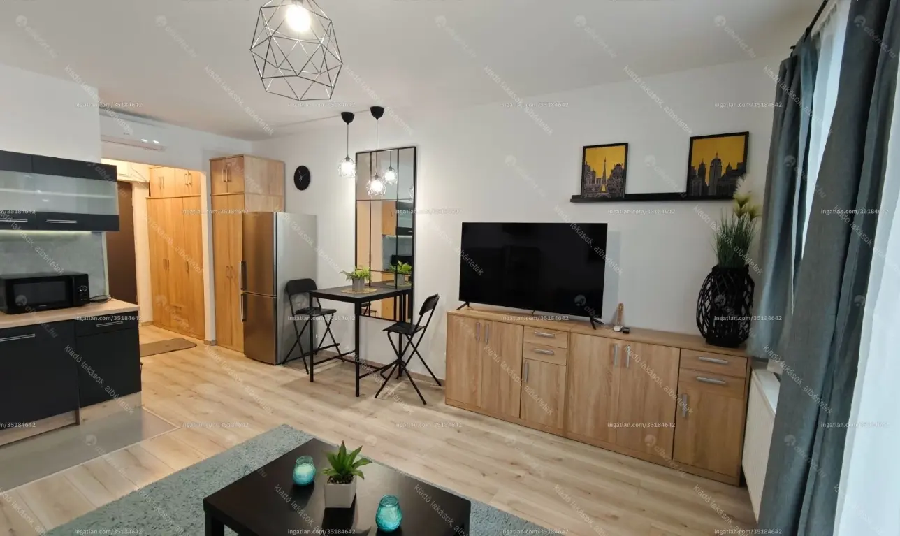 Kiadó albérlet 239000 Ft/hó áron: Budapest, VIII. kerület  Corvin sétány. Mérete: 33 nm, 1 szobás | Alberlet.hu - 6647879