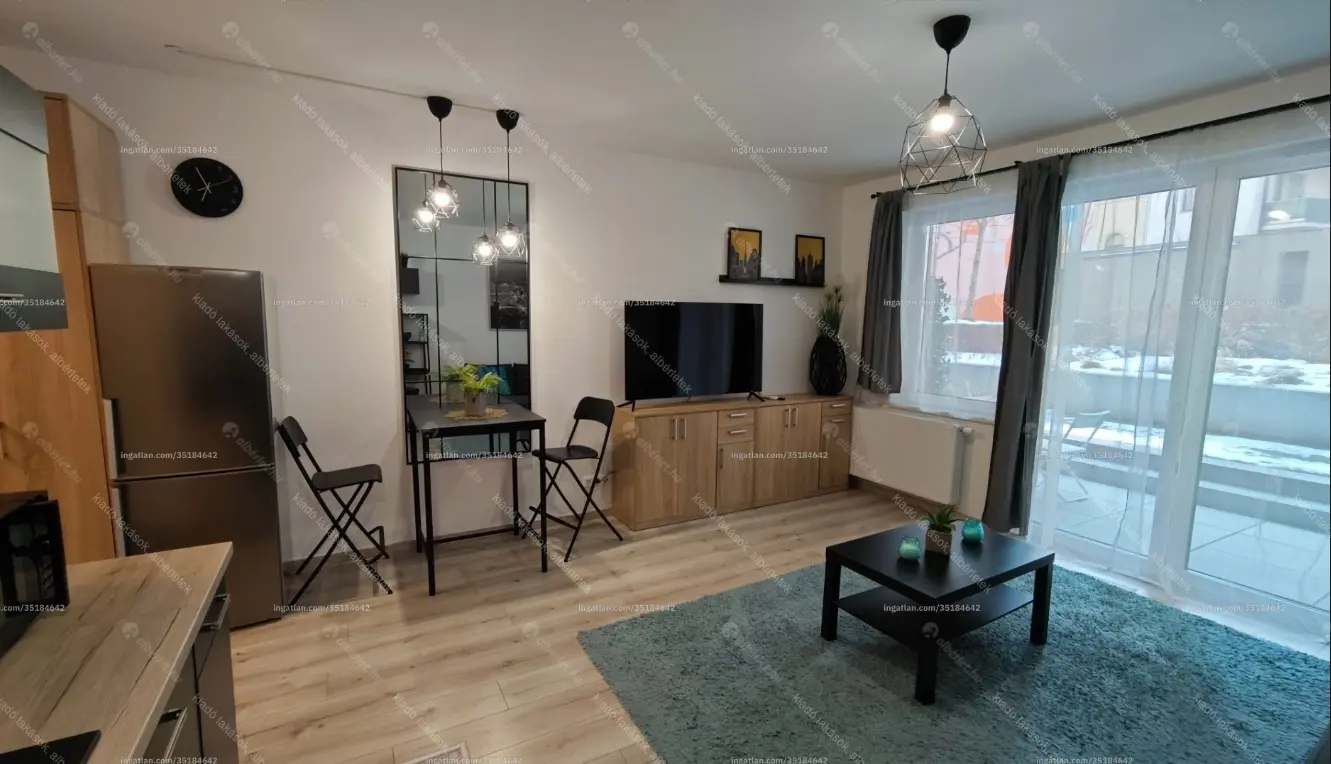 Kiadó albérlet 239000 Ft/hó áron: Budapest, VIII. kerület  Corvin sétány. Mérete: 33 nm, 1 szobás | Alberlet.hu - 6647880