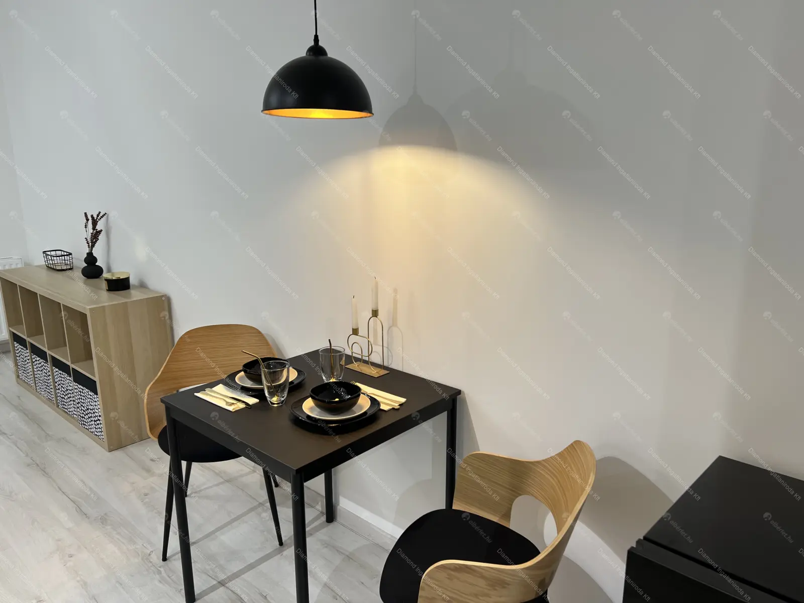 Kiadó albérlet 270000 Ft/hó áron: Budapest, VIII. kerület  Corvin sétány. Mérete: 35 nm, 1 szobás | Alberlet.hu - 6703339