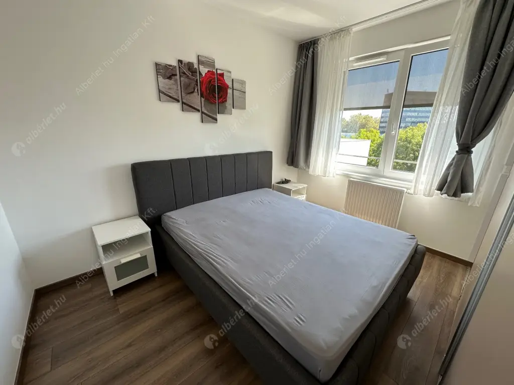 Kiadó albérlet 305000 Ft/hó áron: Budapest, VIII. kerület  Corvin sétány. Mérete: 38 nm, 2 szobás | Alberlet.hu - 6592862