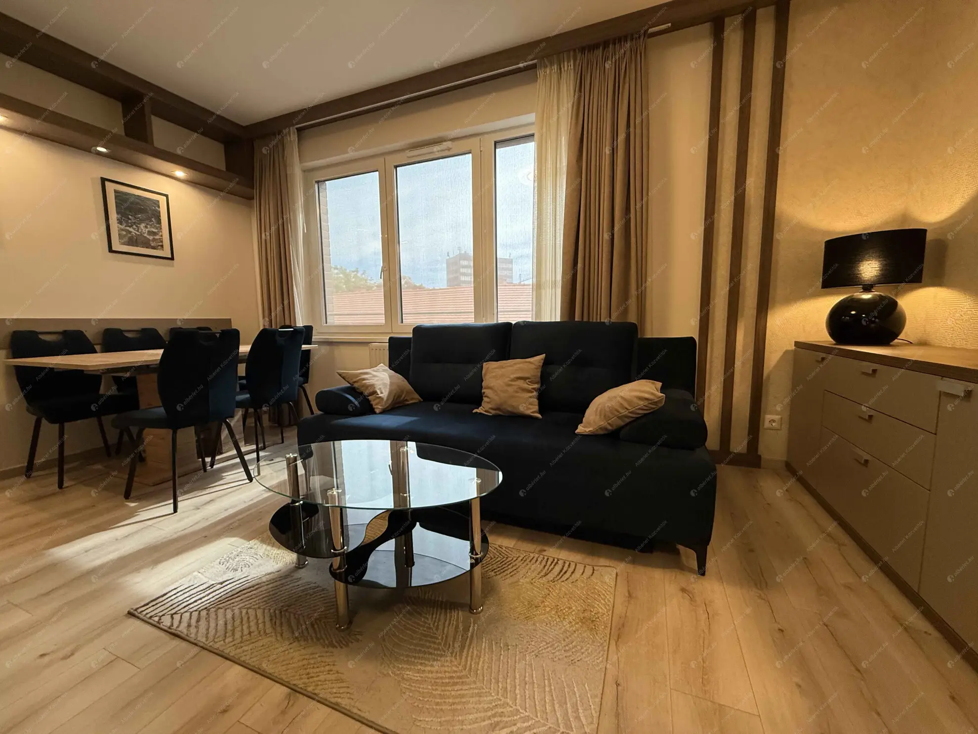 Kiadó albérlet 300000 Ft/hó áron: Budapest, VIII. kerület  Corvin sétány. Mérete: 38 nm, 1 szobás | Alberlet.hu - 6545197