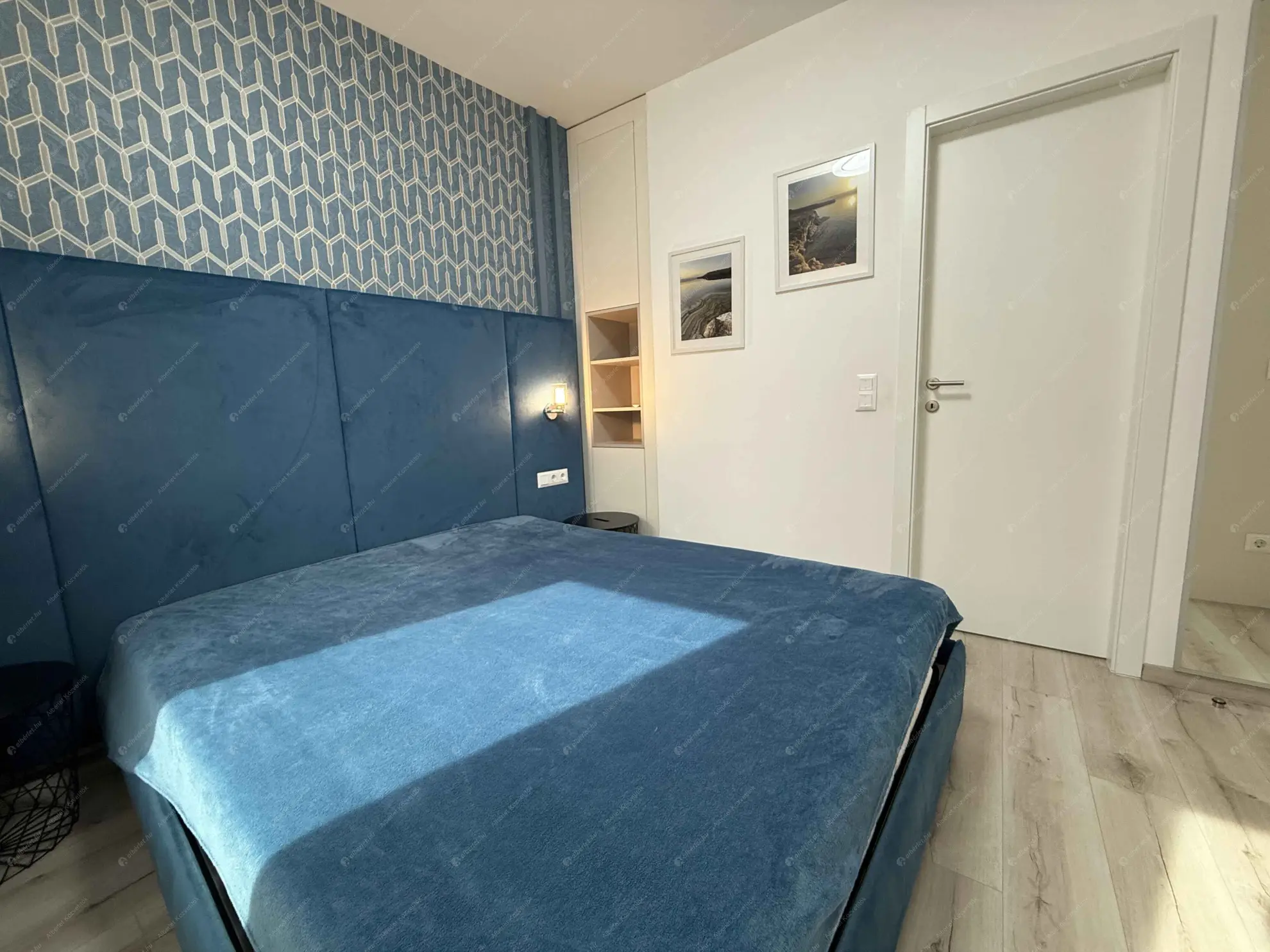 Kiadó albérlet 300000 Ft/hó áron: Budapest, VIII. kerület  Corvin sétány. Mérete: 38 nm, 1 szobás | Alberlet.hu - 6545204