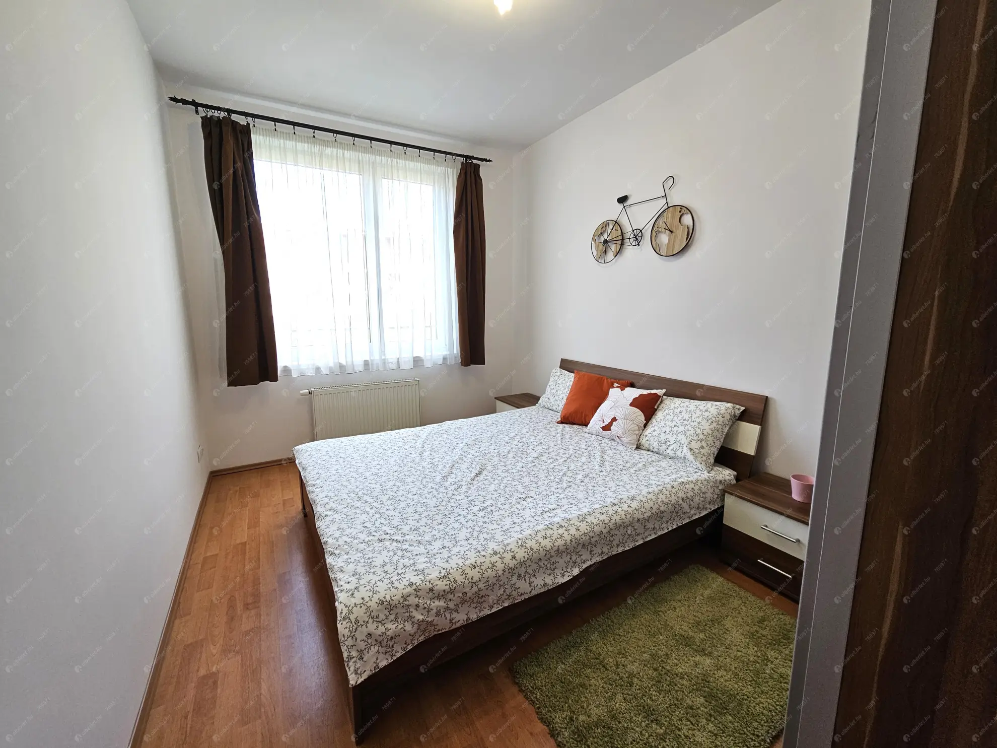 Kiadó albérlet 267000 Ft/hó áron: Budapest, VIII. kerület  Corvin sétány. Mérete: 39 nm, 2 szobás | Alberlet.hu - 6562695